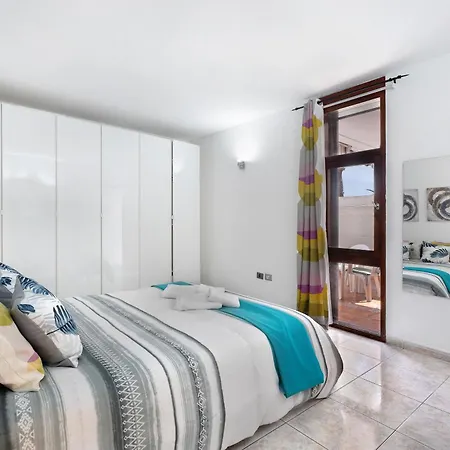 Aaron Beautifull House Apartmán