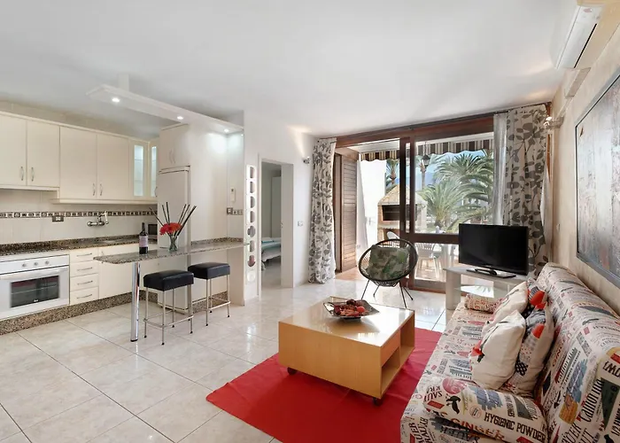 Aaron Beautifull House Апартаменты Арона