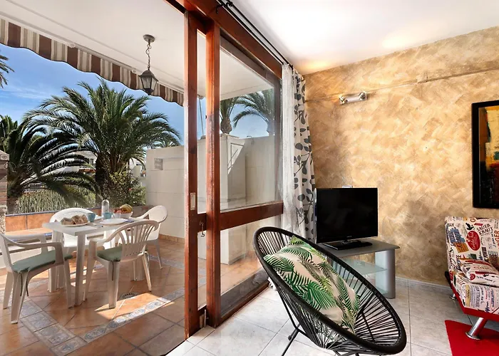 Апартаменты Aaron Beautifull House