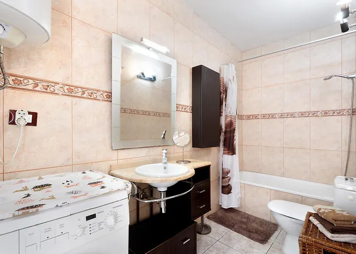 Aaron Beautifull House Апартаменты Арона